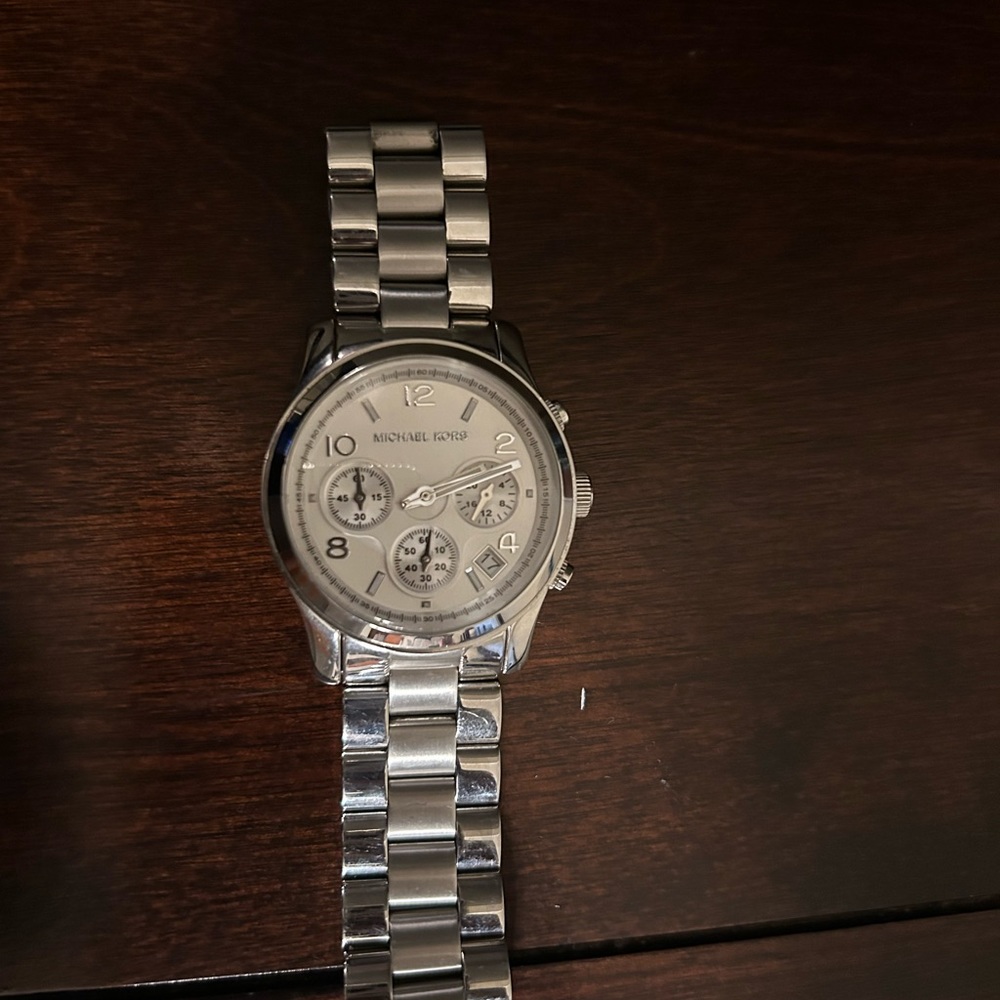 Michael Kors Runaway Silver Watch